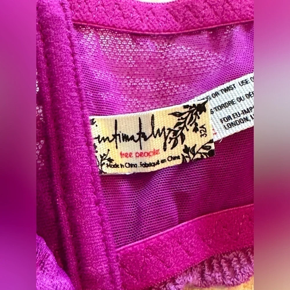 Free People Intimately Daydreamer Underwire Bra Azalea NWT Size 32A
